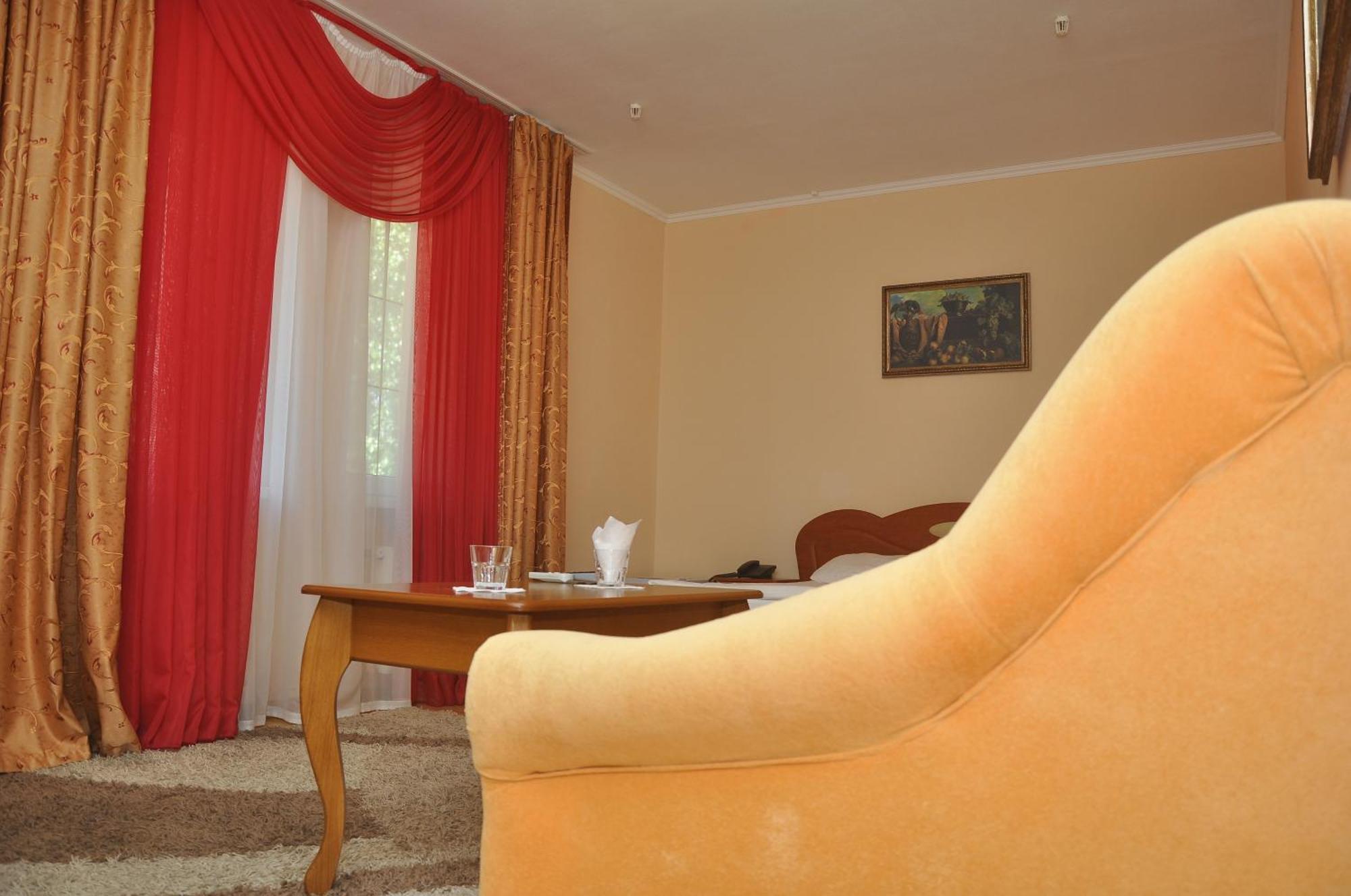 Casablanca Hotel Kalush Zewnętrze zdjęcie