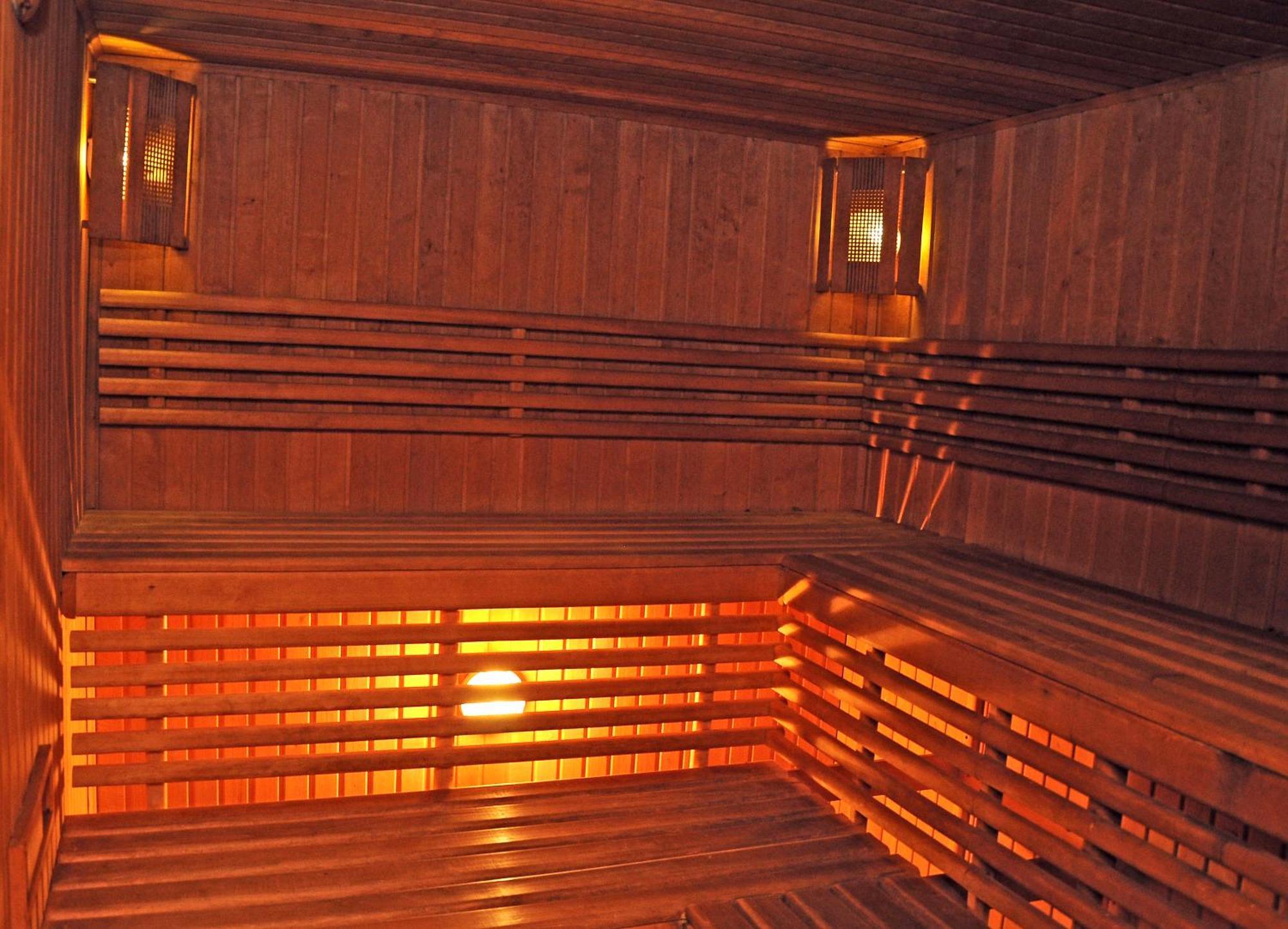 Casablanca Hotel Kalush Zewnętrze zdjęcie